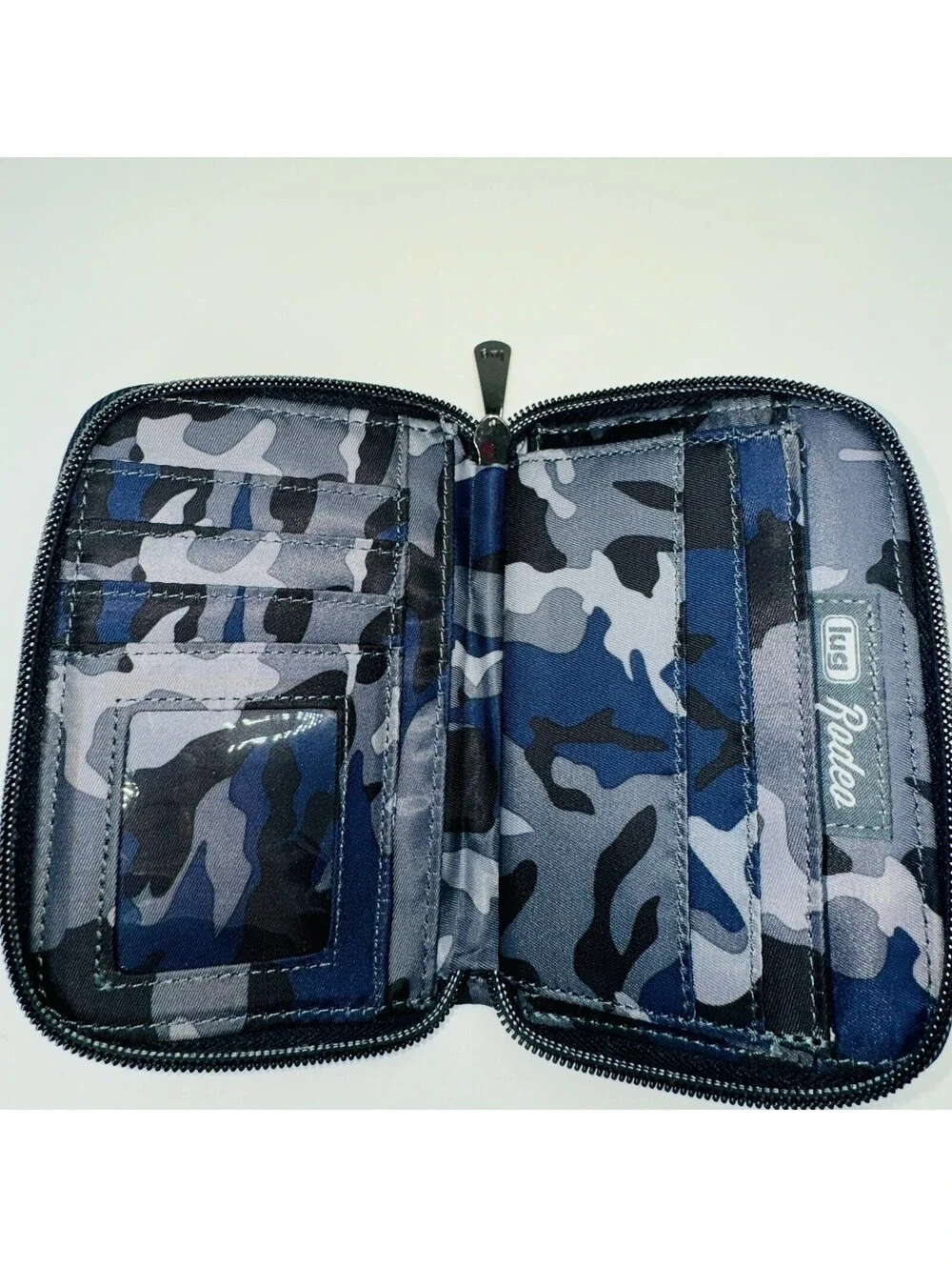NWOT LUG Rodeo Wallet 6x4